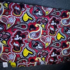 The Disney Parks Classic Minnie Mouse Mod Paisley Scarf